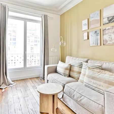 Apartment Next Tour Montparnasse - V Paris